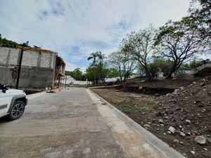 Terreno en Venta en Lomas de Atzingo Cuernavaca