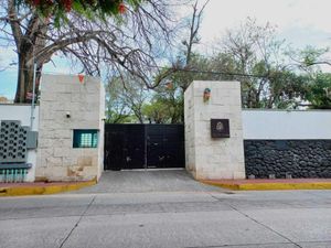 Terreno en Venta en Lomas de Atzingo Cuernavaca