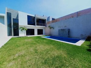 Casa en Venta en Burgos Bugambilias Temixco