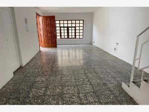 Casa en Venta en Quinta Velarde Guadalajara