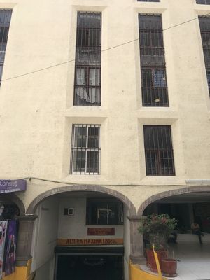 Oficina en renta en Cuernavaca Centro; Mor. Cod.  165
