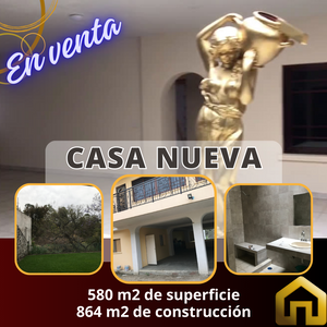 Casa de 864 m2 de construcción en Bellavista, Cuernavaca; Mor. Cod. 221