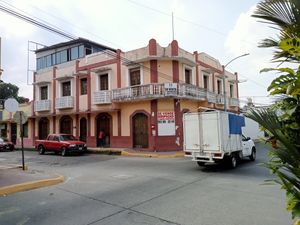 PROPIEDA EN VENTA EN ZONA CENTRO DE TAPACHULA APTA PARA OFICINAS ESCUELA, COMERC