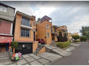 Casa en Venta en Lomas de Padierna Tlalpan