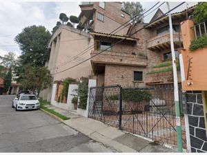 Casa en Venta en Lomas de Tecamachalco Naucalpan de Juárez