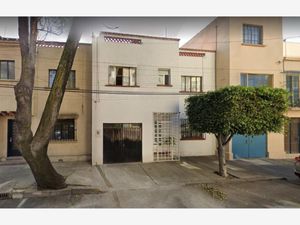 Casa en Venta en Credito Constructor Benito Juárez