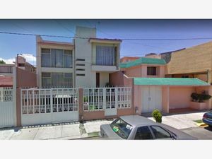 Casa en Venta en Valle Don Camilo Toluca