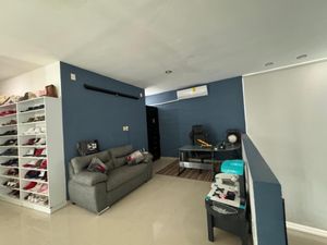 Casa en Venta en Las Lomas Residencial Alvarado