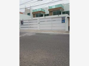 Casa en Venta en ARBOLEDAS DE LOMA BELLA Puebla