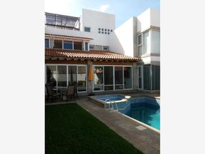 Casa en Venta en Lomas de Tzompantle Cuernavaca