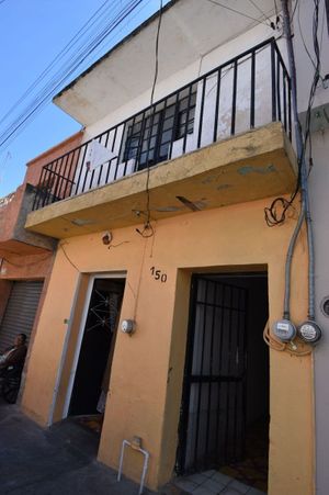 Casa en venta en Calle Manuel Doblado, San Juan de Dios, Guadalajara,  Guadalajara, Jal., 44360.