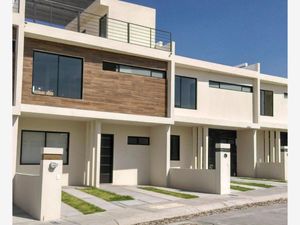 Casa en Venta en Residencial el Refugio Querétaro