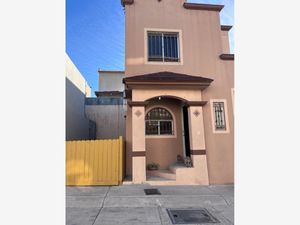 Casa en Renta en Jardín de las Bugambilias Tijuana