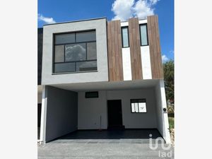 Casa en Venta en Altares Residencial Santiago