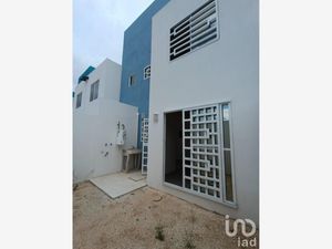 Casa en Venta en Vista Real Benito Juárez