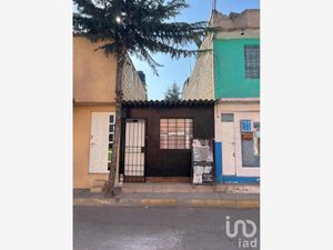 Casa en Venta en Ampliación Llano de los Báez Sección Izcalli Ecatepec de Morelos