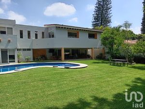 Casa en Renta en Club de golf Tabachines Cuernavaca
