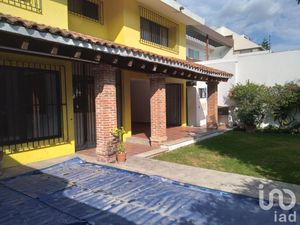 Casa en Venta en Palmira Tinguindin Cuernavaca