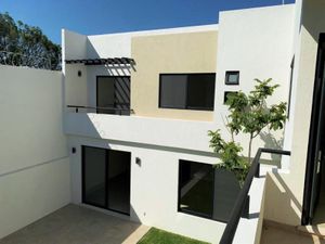 Casa en Venta en Palmira Tinguindin Cuernavaca