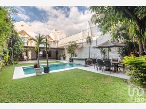 Casa en Venta en Lomas del Mirador Cuernavaca