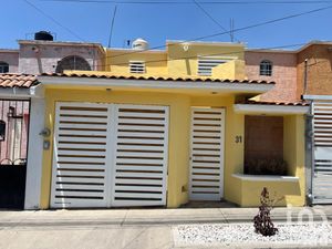 Casa en Venta en Camino Real Corregidora