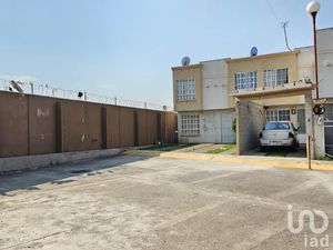 Casa en Renta en Los Héroes Chalco Chalco