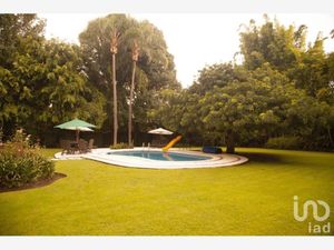 Casa en Venta en Jardines de Ahuatepec Cuernavaca