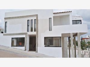 Casa en Venta en Pedregal de Schoenstatt Corregidora