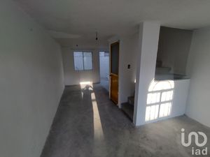 Casa en Venta en San Pablo de las Salinas Tultitlán