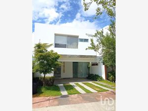 Casa en Venta en Solares Zapopan