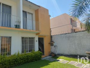 Casa en Venta en Rinconada de Xochitepec Xochitepec