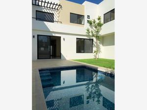 Casa en Venta en Palmira Tinguindin Cuernavaca