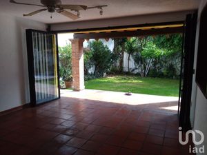 Casa en Venta en Palmira Tinguindin Cuernavaca