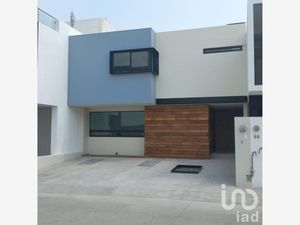 Casa en Venta en Altos Juriquilla Querétaro