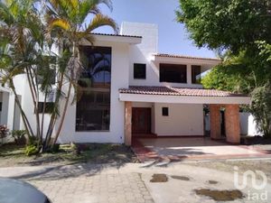 Casa en Venta en Valle Real Zapopan