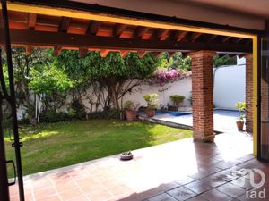 Casa en Venta en Palmira Tinguindin Cuernavaca