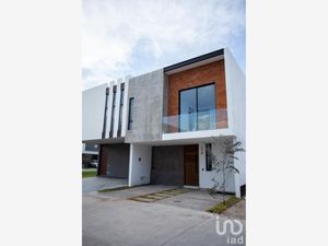 Casa en Venta en Bosques Santa Anita Tlajomulco de Zúñiga