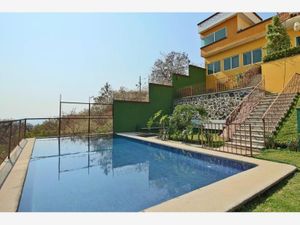 Casa en Venta en Hacienda Tetela Cuernavaca