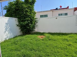 Casa en Renta en San Bartolome Tlaltelulco Metepec