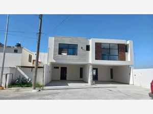 Casa en Venta en Portales de la Silla Guadalupe