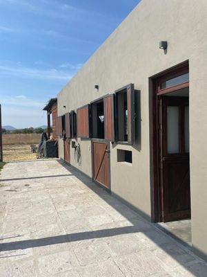 Casa Llano Blanco en Santisima Trinidad con caballerizas | $470,000 DLS