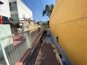 12 TERRENO EN VENTA EN PORTALES (H03, PERMITIDO  8 VIVIENDAS)