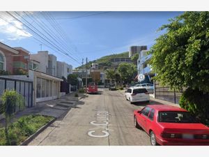 Casa en Venta en Pinar de La Calma Zapopan