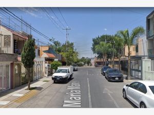 Casa en Venta en Parques Del Nilo Guadalajara