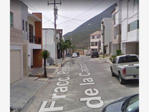 Casa en Venta en Pedregal de la Silla Monterrey