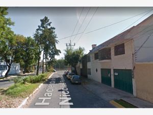 Casa en Venta en Hacienda de Echegaray Naucalpan de Juárez