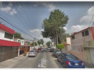 Casa en Venta en Valle de San Mateo Naucalpan de Juárez