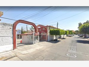 Casa en Venta en Lomas del Paraíso 2a. Sección Guadalajara