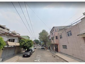 Casa en Venta en Pedregal de Santo Domingo Coyoacán