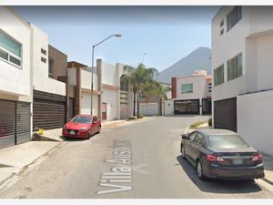 Casa en Venta en Cumbres Elite Monterrey